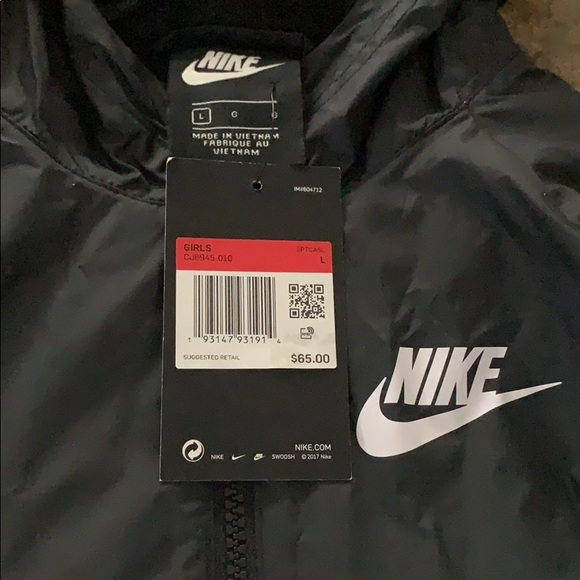 Nike windbreaker jacket - Picture 2 of 3